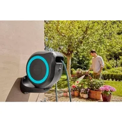 Bộ vòi tưới treo tường dây cuốn tự động 30m Gardena 18625-20