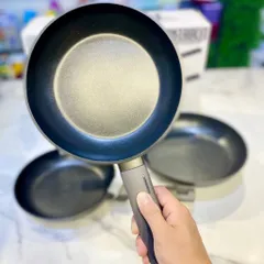 Chảo rán Berlinger Haus BH/8170 24cm màu đen – Matte Black Collection