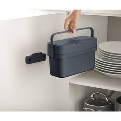 Thùng rác hữu cơ gắn tủ bếp Joseph Joseph 30107 Compo 4L màu than chì