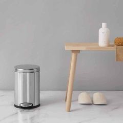 Thùng rác Simplehuman 4,5L
