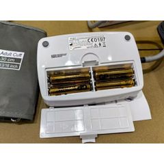 Máy đo huyết áp điện tử Andon KD-556 (Anh Quốc) - Tự Động Đo, Cảm Biến Chính Xác