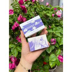 Hộp quà tặng gồm 1 xà bông dừa oải hương và 1 son dừa dưỡng môi Escoco
