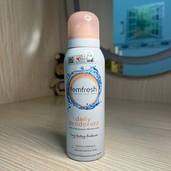 [Nhập khẩu chính ngạch] Femfresh Daily Deodorant Spray - Xịt khử mùi và thơm mát vùng kín cao cấp (125ml)