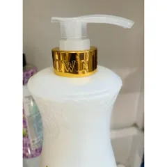 1 CHAI SỮA TẮM SALOME BÔNG HỒNG ĐỎ 900ML - Hàng Chính Hãng