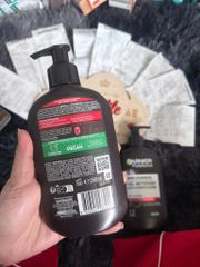 Sữa rửa mặt Garnier PureActive BHA Charbon dành cho da lỗ chân lông to, giảm mụn đầu đen