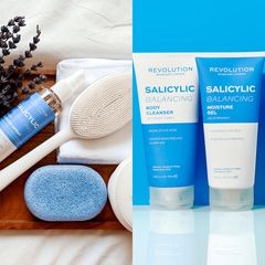 Gel Dưỡng Ẩm Sạch Mụn Revolution Salicylic Balancing Moisture Gel 200ml