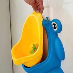 Bô đi vệ sinh bé trai (Màu ngẫu nhiên) (TH480)
