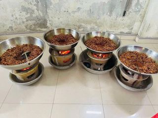 Khô Heo Cháy Tỏi Loại 1 - Thịt Heo Tươi Nguyên Chất, Ngon Đậm Đà, Hương Tỏi Phi Nồng Nàn, Dễ Ăn Quanh Năm, 500GR