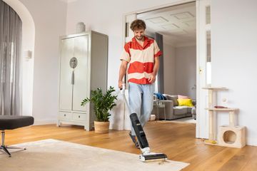 MÁY Hút bụi & lau sàn Karcher FCV 3