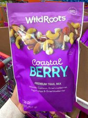 Hạt Hỗn Hợp Wildroots Coastal Berry Trail Mix 737g - Snack Dinh Dưỡng Với Hạnh Nhân, Hạt Điều, Nam Việt Quất Và Việt Quất Sấy Khô