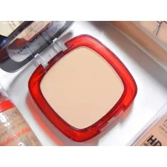 Phấn Phủ kiềm dầu Loreal Infaillible không trôi, bền tông, bám chặt 24h giờ
