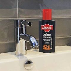 Dầu gội Alpecin C1 giúp giảm rụng tóc, tóc chắc khỏe