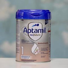 Sữa APTAMIL bạc sẵn các số cho bé từ sơ sinh giúp bé dễ hấp thụ sắt, canxi, vitamin, protein và khoáng chất