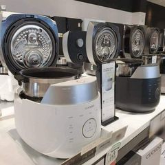Nồi Cơm Điện Cao Tần Áp Suất Kép CUCKOO CRP LHTR1010FW Màu Trắng 1.8L