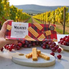 Walker's Shortbread Fingers 150g Bánh Quy Bơ Nhập Khẩu Hương Vị Châu Âu