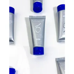 Kem Chống Nắng Dành Cho Da Dầu Zo SMART TONE BROAD SPECTRUM SPF50 (20ml/50ml)