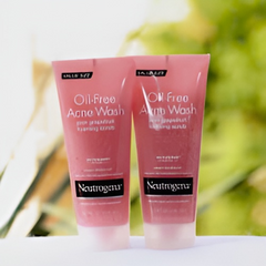 Sữa rửa mặt ngừa mụn từ bưởi hồng Neutrogena Oil-Free Acne Wash