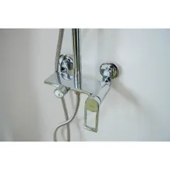 Bộ Vòi Sen Cây Rossi R806SC Phong Cách Châu Âu, Có Nóng Lạnh, BH 2 Năm
