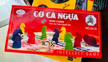 Bộ cờ cá ngựa nam châm 5210 dành cho 2 đến 4 người chơi