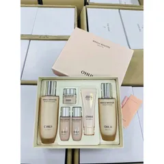 Set 6 món Dưỡng Ẩm Da O HUI Miracle Moisture Special dưỡng da trắng sáng căng bóng