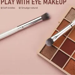 HOT Cọ make up Phấn Mắt thi công Tay Cầm Hình Thú Dễ Thương