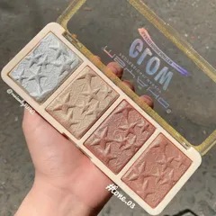 Má hồng Bắt sáng ánh nhũ Crystal Glow