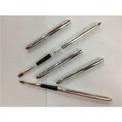 Cọ môi Có nắp đậy