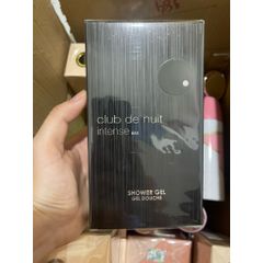 Sữa tắm Club de Nuit Intense Man sở hữu hương thơm nam tính, mạnh mẽ 360ml