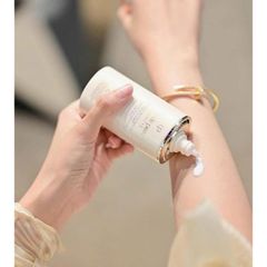 (100ml) Kem chống nắng CLE DE PEAU BEAUTE UV PROTECTIVE CREAM FOR BODY 100ml