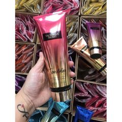 SIÊU SALE 09/09 KEM DƯỠNG THỂ NƯỚC HOA VICTORIA’S SECRET HYPNOTIZED FRAGRANCE LOTION 236ML US