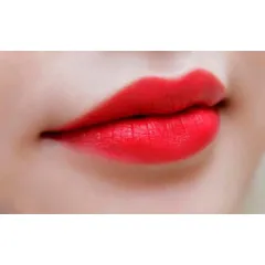 Son thỏi Holdlive Tone đỏ siêu mịn giữ lâu