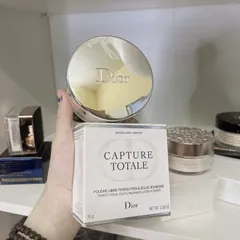Phấn Phủ Dạng Bột Dior Capture Totale Compact với khả năng kiềm dầu rất tốt