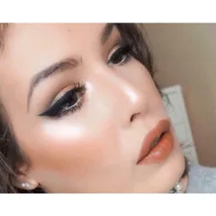 Phấn bắt sáng Kim Cương Highlight Dazzling