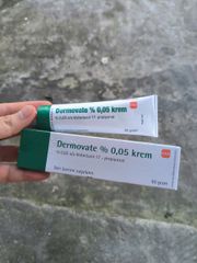 Kem Dermovate 0.05% - Tuýp 50g Chuyên Viêm Da Vảy Nến tổ đỉa á sừng Hàng Chính Hãng Thổ Nhĩ Kỳ