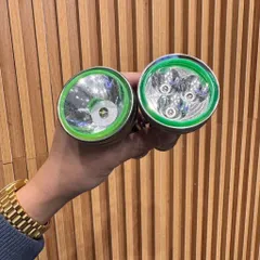 Đèn Pin LED Vỏ Kim Loại Kiểu Dáng Huyền Thoại - Dùng Được Pin Đại Và Pin Tiểu