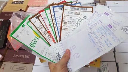 Xịt Khoáng Trái cây Khóa lớp Nền Trang điểm Karite 759953