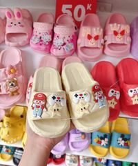 Dép bánh mì hoạt hình vui nhộn cute đáng yêu chống trơn trượt mùa hè cho bé gái