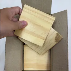 Hộp nhử mối, bên trong có chứa gỗ tẩm đường thu hút mối, dùng chung với thuốc diệt mối PMC90DP