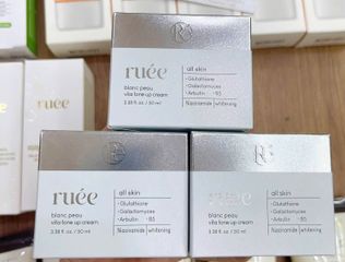 Kem dưỡng trắng da mờ nám Ruee Blanc Peau Vita Tone Up Cream 50ml [hàng nhập khẩu]