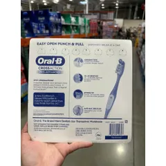 [ HỎA TỐC] Bàn chải đánh răng Oral-B Cross Action Pro Advanced Vỉ 8 cây (Medium)