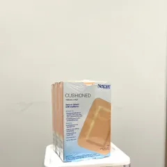 Hộp 4 miếng gạc vô trùng chống thấm nước Nexcare 3M AWP34, 7,6 x 10,1cm, sản xuất tại Mỹ