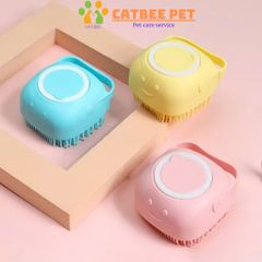 Bàn Chải Tắm Silicon Tạo Bọt Massage Có Chỗ Đựng Sữa Tắm Cho Chó Mèo
