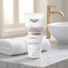 [Mẫu Mới] Sữa Rửa Mặt Eucerin Hỗ Trợ Làm Sáng Da, Giảm Đốm Nâu Spotless Brightening Gentle Cleansing Foam 150gr