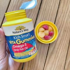 Nature's Way Kids Smart Vita Gummies DHA Omega-3 Fish Oil 60 viên - Kẹo Dẻo Bổ Sung Omega-3 cho Trẻ Từ 2 Tuổi Trở Lên - S/P Chuẩn Úc