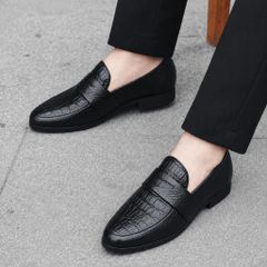 ( BAN L21 ) Giày lười in vân sần gắn băng thủng, Giày tây nam hoa tiết in nổi đế cao su đúc chống trơn trượt có khâu
