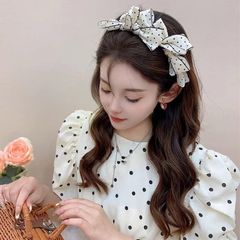 Cài tóc nơ chấm bi trang nhã, thanh lịch, khí chất, dịu dàng