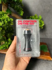 Thanh Lăn hấp thụ dầu thừa và bã nhờn - Revlon Oil Control On The Go