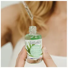 Tinh chất EVOLUDERM MOISTURIZING SERUM giúp da sáng bóng, dưỡng ẩm sâu, không bết dính 30ml.