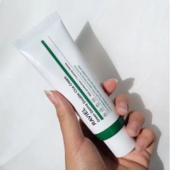 Kem làm dịu và phục hồi da mụn, da kích ứng Raviel Green Derma Cận Date (HSD:31/10/2026)