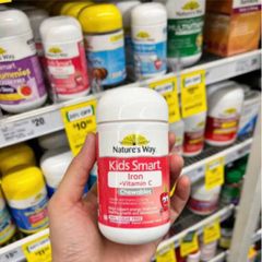 Viên nhai Hương vị Dâu Nature's Way Kids Smart Iron + Vitamin C 50 viên cho Trẻ từ 2 - 12 Tuổi - Bổ Sung Sắt & Tăng Cường Hệ Miễn Dịch cho Trẻ